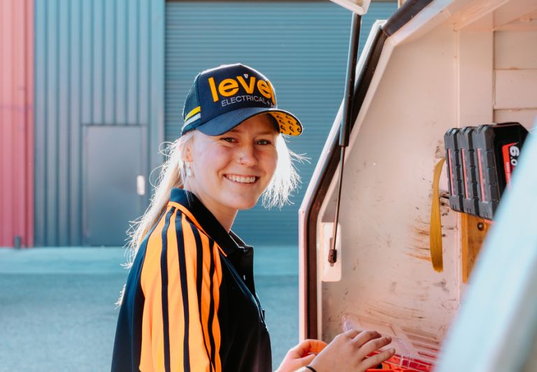 Leavel Branding 31