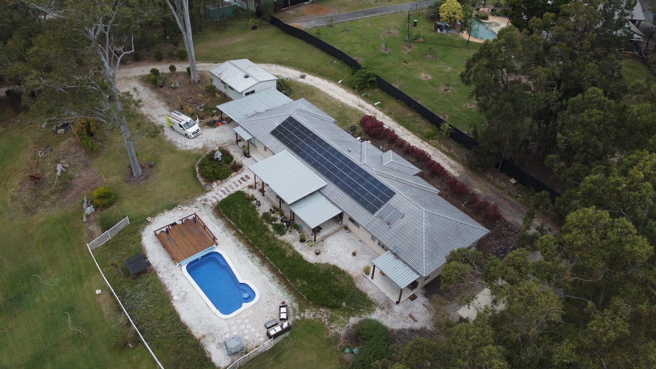 Gold Coast Solar Power Battery Panels Installation Battery Services Energy Solutions Service Inverter Northern Rivers Brisbane Queensland Renewable Batteries Panel Premium Best Residential 11 v2