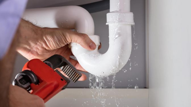what causes leaking tap